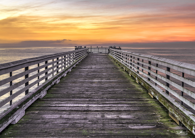 The end of San Simeon pier overlooking the bay