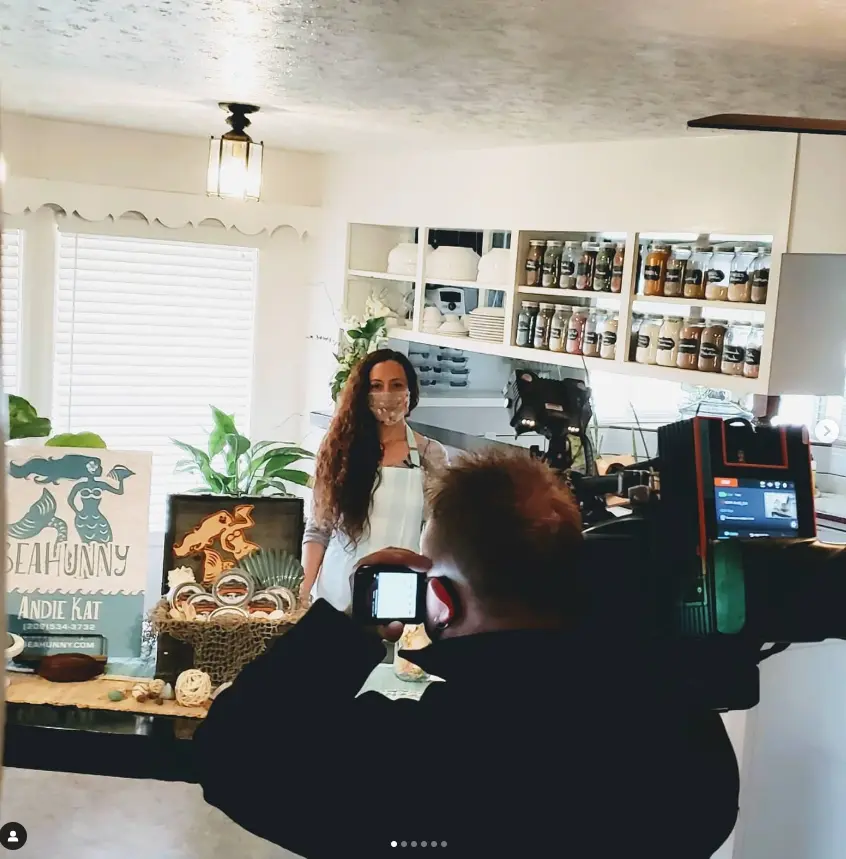 Andie filming a SEAHUNNY story in her home studio